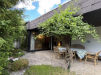 Überdachte Terrasse Richtung Westen - Repräsentatives Einfamilienhaus mit Einliegerwohnung in Geismar