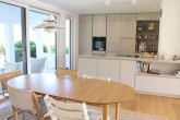Panoramablick in den Garten - Großzügiges, saniertes Familienhaus mit weitläufigem Garten