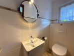 Gästetoilette bereits renoviert - Attraktives Reihenhaus mit Ausbaureserve in Elliehausen