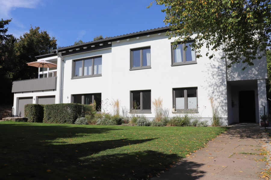 Exklusives und saniertes Einfamilienhaus mit Einliegerwohnung, 37077 Göttingen, Einfamilienhaus